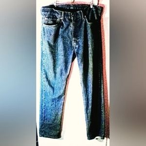 Levi's Classic Men's 505 Jeans       W38" L34"  (inside tag removed)